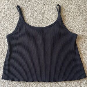 Old navy black ribbed cropped lettuce edge tank top - 2XL